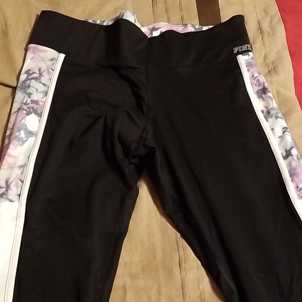 PINK LEGGINGS